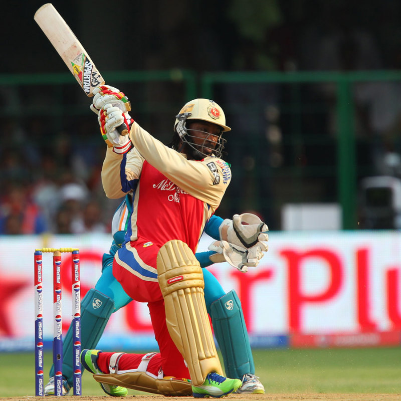 Chris Gayle (IPL इतिहास के 5 सबसे लंबे छक्के)